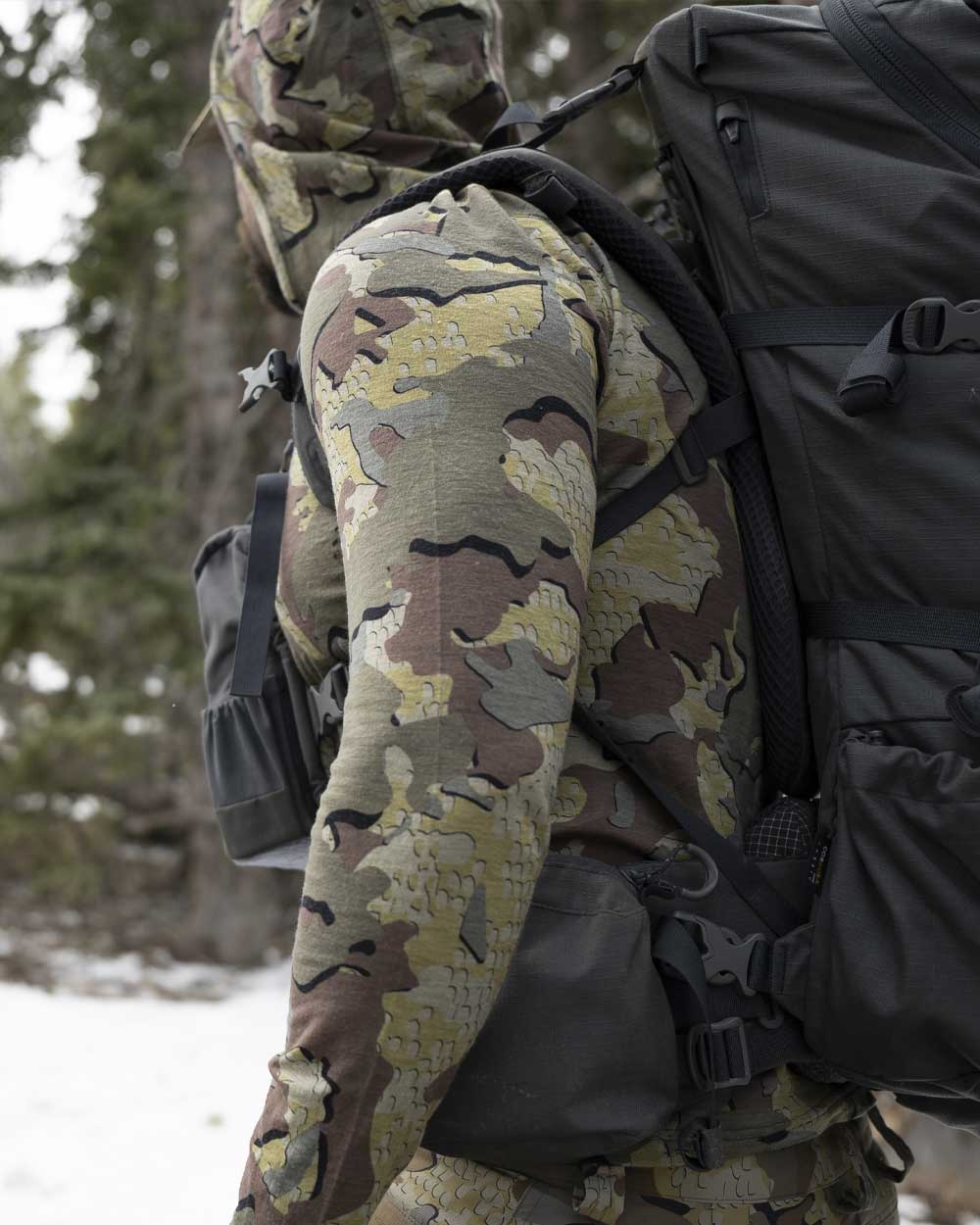 ULTRA Merino 120 LT LS Hoodie | Valo - Image 5