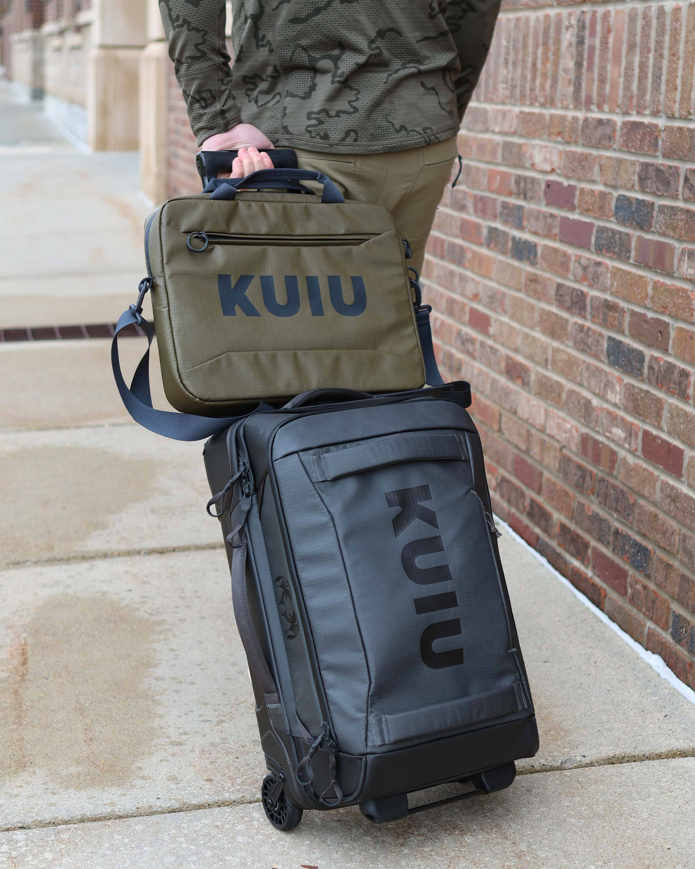 Waypoint Messenger Bag | Stone - Image 9