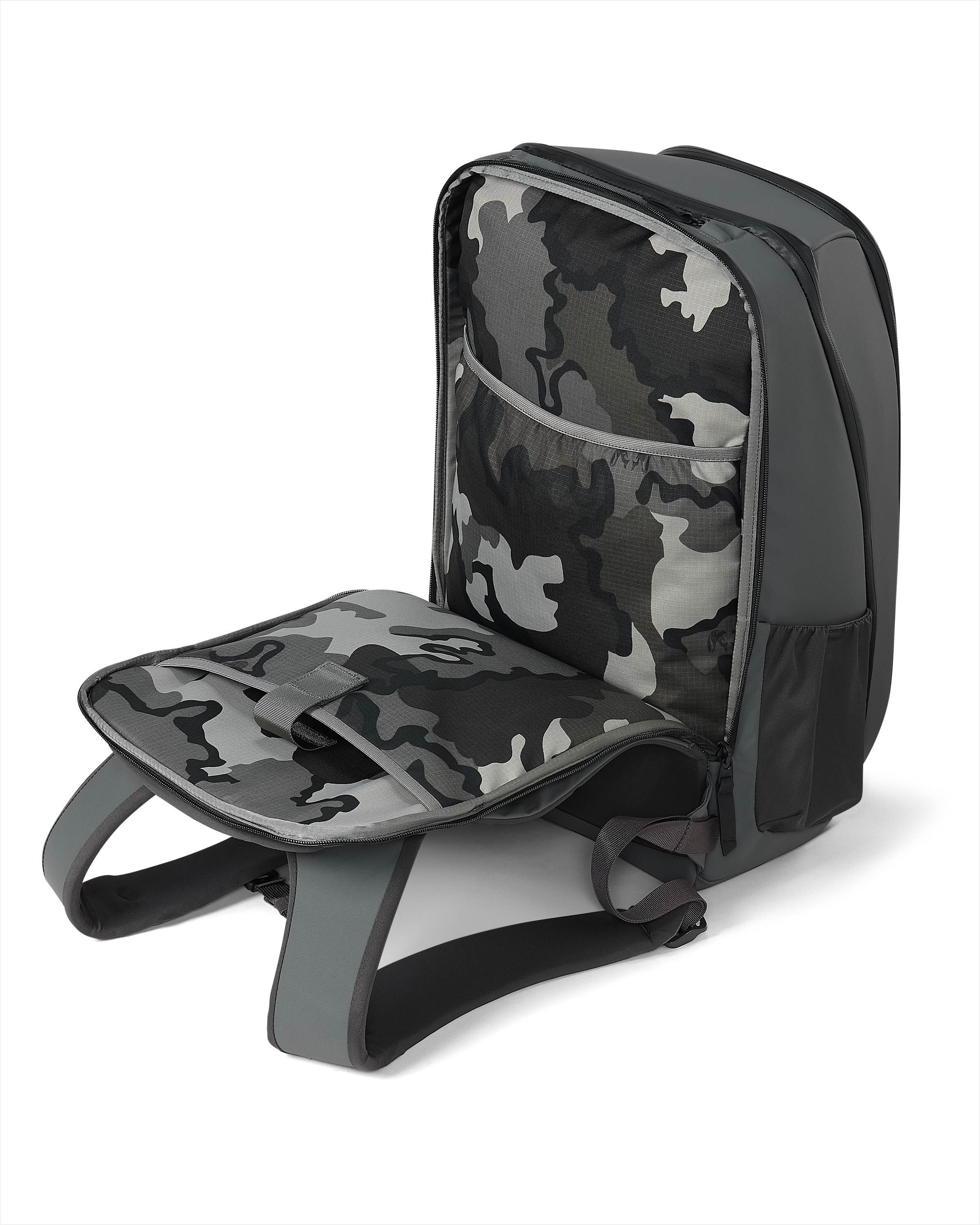 Waypoint Travel Backpack | Black - Image 5