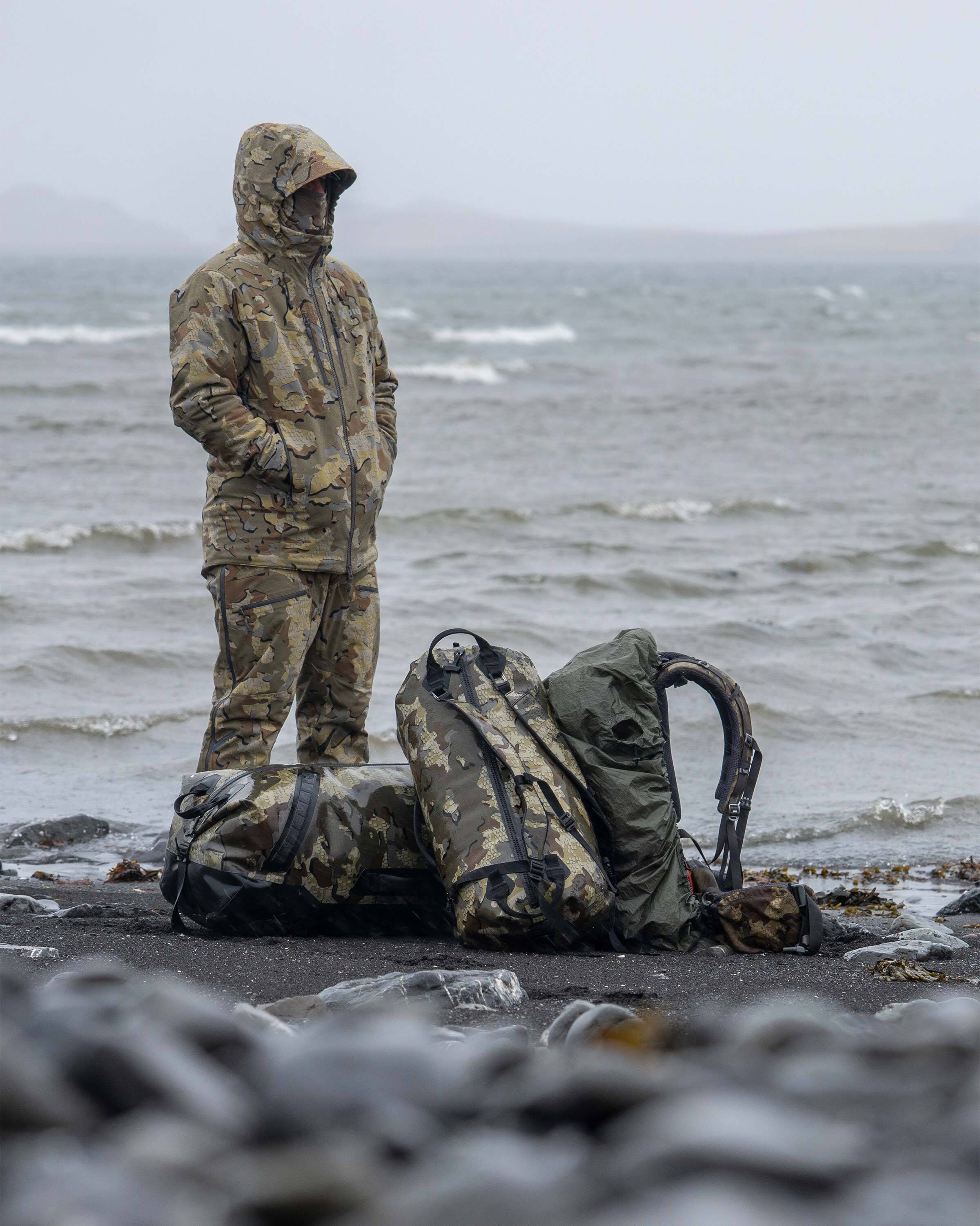 Kodiak 6600 Submersible Duffel | Stone - Image 17