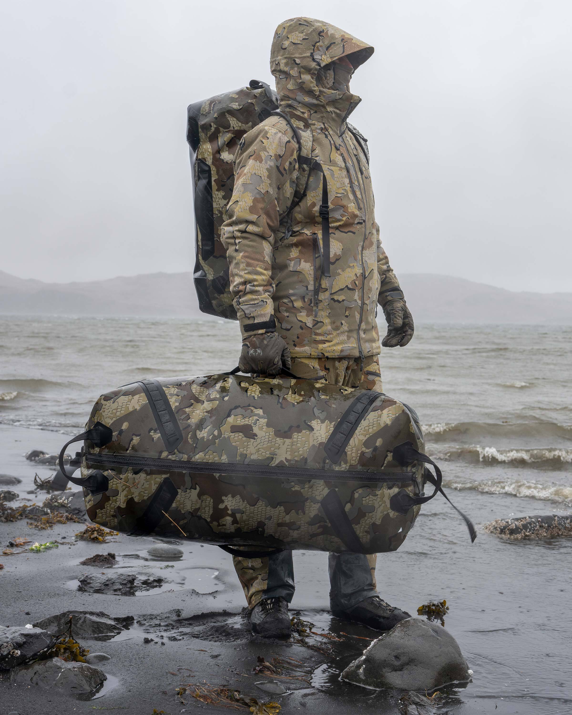 Kodiak 6600 Submersible Duffel | Verde - Image 14