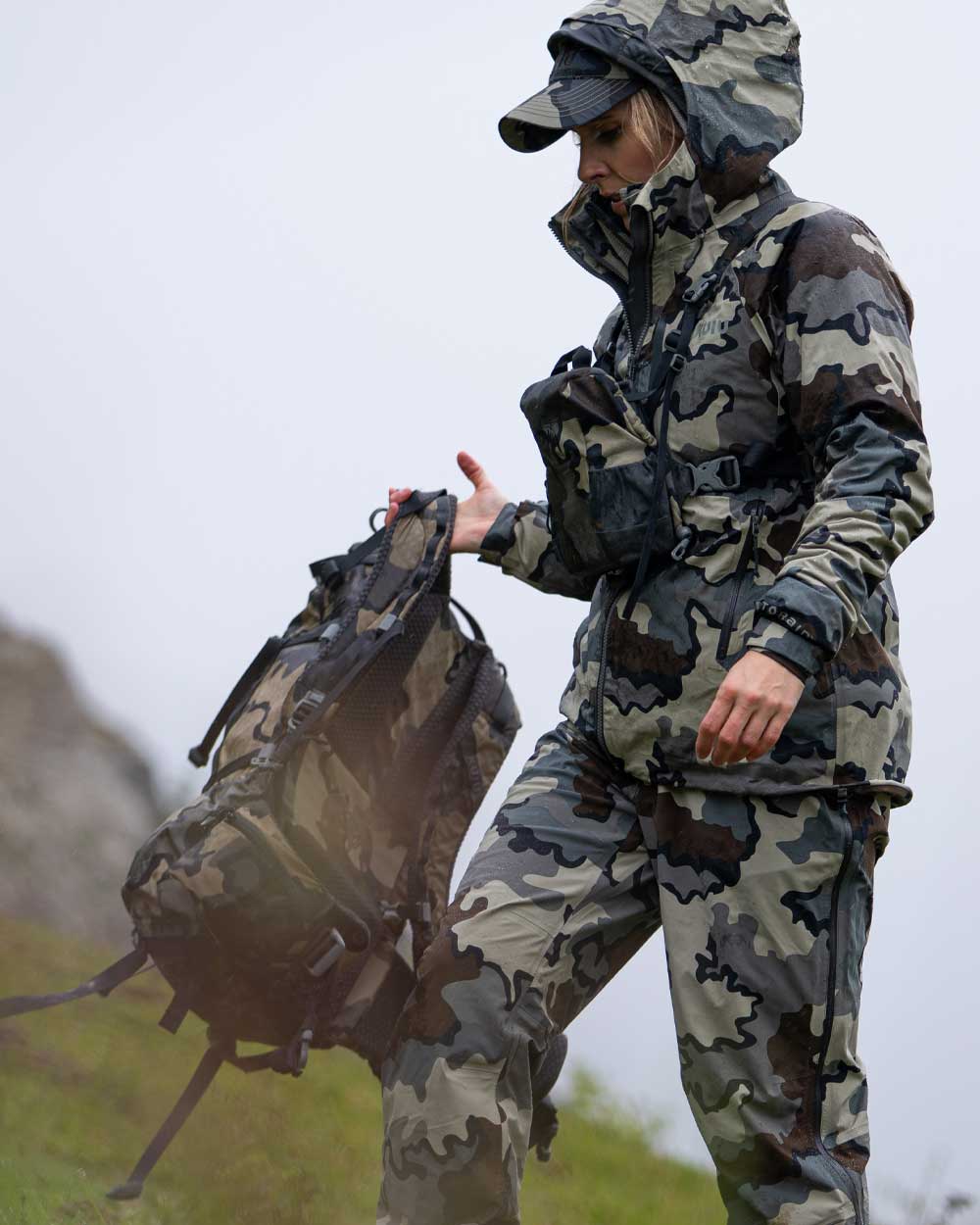 Women's Chugach TR Rain Jacket | Gunmetal - Image 9