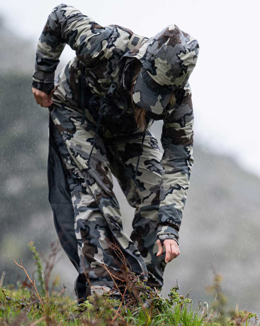 Women's Chugach TR Rain Pant | Gunmetal - Image 9